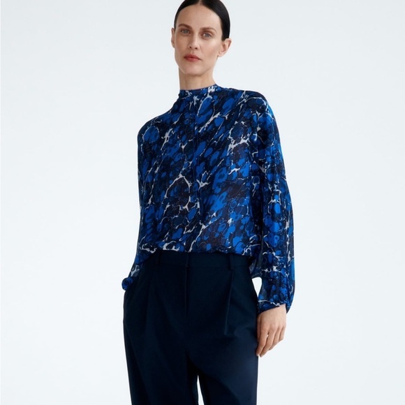 Zara Tops - Zara printed blouse with bow size extra large